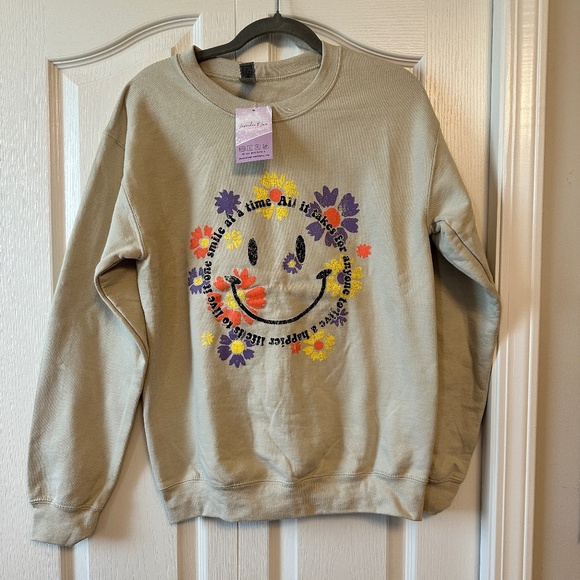 Ladies Sweatshirt, Small - Picture 1 of 3